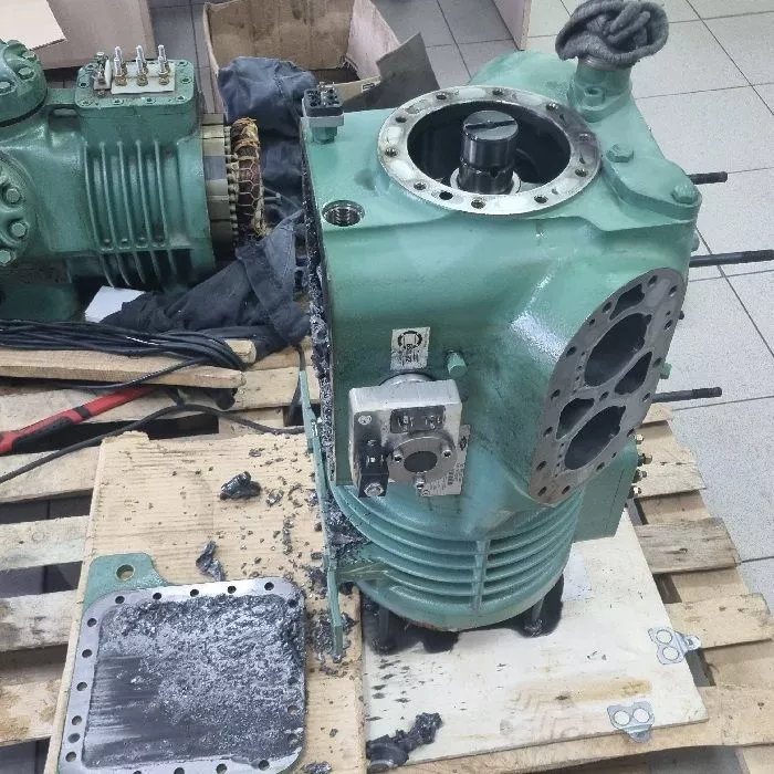 Произвели дефектовку и ремонт компрессора Bitzer