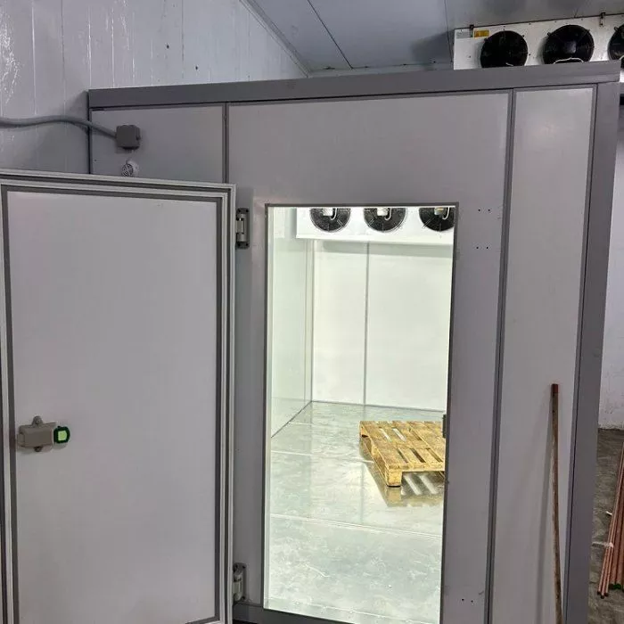 Комплексная поставка и монтаж морозильной камеры с агрегатом